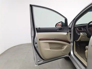 Voitures d'occasion à vendre : Buick GL8 25S Comfort National V 2.5 L de 2017, véhicule utilitaire 7 places d'occasion, MPV d'affaires, exportation de véhicules d'occasion à prix abordable - Product Image 4
