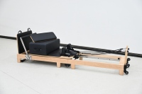 Appareil de fitness pliable pour la maison, machine commerciale en bois d'érable, Reformer Pilates pliable, portable, durable, pour usage domestique et commercial