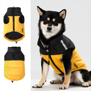 سترة قطنية للكلاب مخصصة بتصميم OEM/ODM مع شريط عاكس متعدد الألوان، مقاومة للرياح ودافئة للاستخدام الخارجي، من الشركة المصنعة - Product Image 1