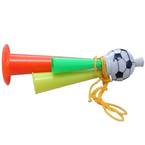새로운 도착 플라스틱 장난감 트럼펫 축구 모양 세 튜브 트럼펫 스포츠 이벤트 축하