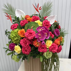 2026 nouveau Design thème tropical mariage fleurs Arrangement feuilles de palmier artificielles <span class=keywords><strong>Fushia</strong></span> Rose fleur boule pour la décoration de mariage - Product Image 1