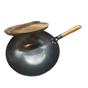 Berserk Chinese Carbon Steel Hand Hammered Cooking Set With Wooden Handle Wok Pan