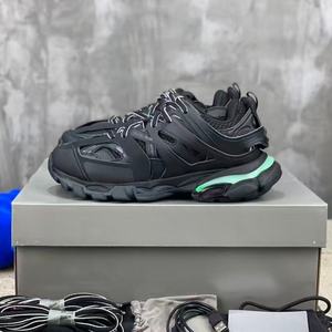 Zapatos Deportivos para Hombre de Diseño Original de Marca, con Luz LED, para Correr al Aire Libre, de Alta Calidad, Ligeros, de Fibra de Carbono - Product Image 1