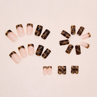 24 Faux Ongles Carrés Marron Foncé Style Français Effet Estompé, à Presser ou Coller pour Doigts Artificiels