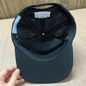 Casquettes de baseball brodées personnalisées imperméables pour hommes et femmes, avec visière légèrement incurvée et corde, idéales pour le golf et le sport – Vente en gros - Product Image 3