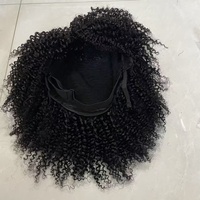Perruque bouclée afro 12A avec frange, noir naturel, adaptée aux femmes, densité 300 %, sangles ajustables, volume élevé