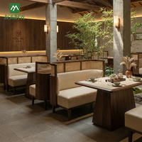Canapé en rotin tressé en bois massif pour restaurant commercial, style chinois, design moderne, ensemble table et chaises pour hôtel et restaurant de thé