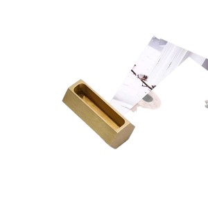 Porta Tarjetas de Latón de 80mm X 15mm X 15mm con Ranura de 2mm para Exhibición en Escritorio - Product Image 5