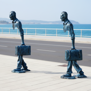 Escultura de Bronce Urbana de Arte Moderno Personalizada, Estatua de Bronce de Tamaño Real de Bruno <span class=keywords><strong>Catala</strong></span> en Movimiento - Product Image 5