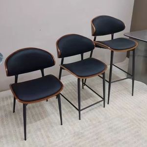 <span class=keywords><strong>Tabouret</strong></span> <span class=keywords><strong>de</strong></span> <span class=keywords><strong>bar</strong></span> en fer <span class=keywords><strong>de</strong></span> style industriel italien moderne avec dossier incurvé <span class=keywords><strong>et</strong></span> revêtement en cuir, chaise <span class=keywords><strong>de</strong></span> <span class=keywords><strong>bar</strong></span> réglable en hauteur pour comptoir - Product Image 2