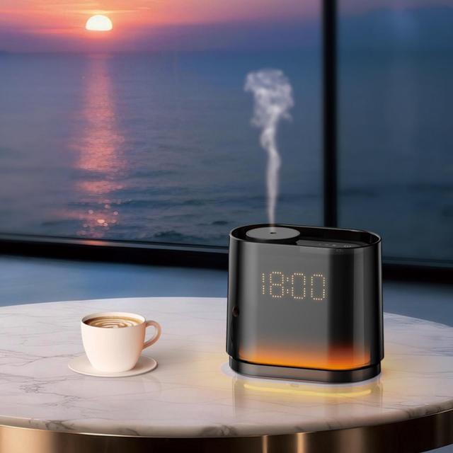 SCENTA OEM Wholesale Compact Home Clock Aroma Diffuser Home Decoration USB Powered Electric Fragrance Diffuser for Office Spa