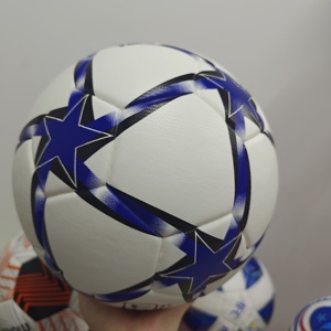 Balones de Fútbol Personalizados para Equipos, Impresión a Medida Disponible para Uniformidad de Clubes en las Exigentes Competiciones de 2026 - Product Image 3