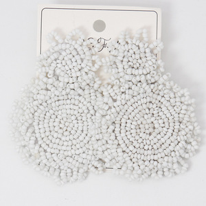 Boucles <span class=keywords><strong>d</strong></span>'oreilles Miyuki plaquées or de style bohème Boucles <span class=keywords><strong>d</strong></span>'oreilles créoles perlées à la mode pour dames Price-E417 <span class=keywords><strong>d</strong></span>'usine - Product Image 3