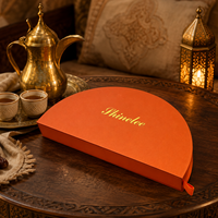 Op maat gemaakte luxe Ramadan dadels geschenkdoos halvemaanvormige Eid Mubarak gedroogd fruit verpakkingsdoos aangepaste logo groothandel voedsel geschenkverpakking