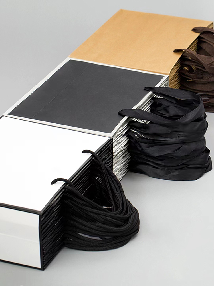 custom logo reusable shopping paper bag with logo customized white shopping clothing packaging gift bag