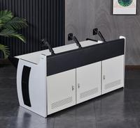 Table de console de salle de contrôle commerciale moderne avec trois sièges pour hôtels, hôpitaux, écoles, supermarchés et ateliers