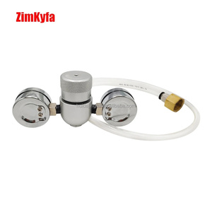 Válvula Reguladora de Presión de Crema con Adaptador y Manguera para Cargadores de Tanques de 0.95 Litros (580g) - Herramientas para Repostería - Product Image 5