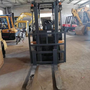 Le Japon a importé la peinture originale chariot élévateur d'occasion TCM FD20 2 tonnes en bon état pour la vente de machines de construction en stock - Product Image 4