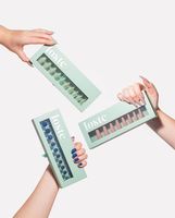 Boîte rigide magnétique personnalisée avec logo, outils de beauté pour les ongles pour femmes, revêtement UV, paillettes, gaufrage, laminage mat, pressage à l'air