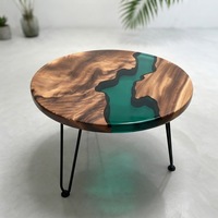 Table basse ronde en noyer massif avec bord naturel et résine époxy bleue, table d'appoint moderne de luxe en résine pour hall d'hôtel et salon