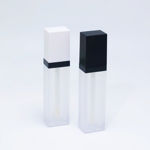 Vente en gros de tubes en verre pour gloss à lèvres, emballage cosmétique pour rouge à lèvres, tube carré givré de 3 ml avec couvercle noir - Product Image 6