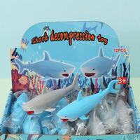 Produit phare : Jouet anti-stress à presser en forme de grand requin, figurine créative à récupération lente, décoration et accessoire de bureau, vente en gros