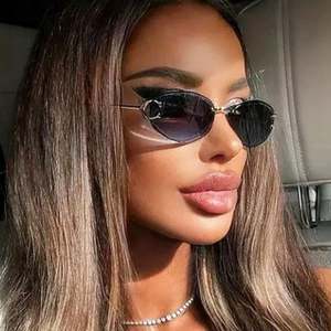 Lunettes de soleil ovales sans monture pour femmes, style rétro 2025, avec logo personnalisé, branches métalliques et verres dégradés, protection UV400 - Product Image 2