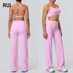 Conjunto Deportivo RUIQUWIN de 2 Piezas para Mujer: Bra Deportivo Sin Costuras y Pantalones de Yoga de Cintura Alta y Pierna Ancha - Product Image 1