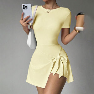 Sportkleid mit Rundhalsausschnitt, Kurzen Ärmeln, Hautengem Schnitt, Schlitz und Schnürung für Damen, Geeignet für Tennis und Golf im Freien - Product Image 3