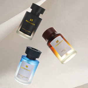 Diffuseur de verre unique Mescente couvercle en bois bouteille noire diffuseur de <span class=keywords><strong>voiture</strong></span> de <span class=keywords><strong>parfum</strong></span> de <span class=keywords><strong>voiture</strong></span> pour voitures familiales - Product Image 4