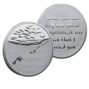 Médaille avec empreintes de pas, texture métallique, symbole de confort spirituel, cadeau idéal, décoration de bureau, <span class=keywords><strong>proverbe</strong></span> anglais de <span class=keywords><strong>la</strong></span> plage - Product Image 4