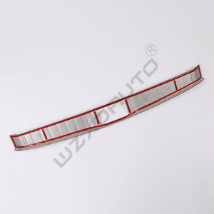 แผ่นตกแต่งภายนอกภายใน แผ่นกันรอยขอบประตู แผ่นกันรอยกันชนหลัง สแตนเลสสีดำ สำหรับ Pajero Sports ปี 2020 - Product Image 6