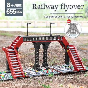 Mould King 12008 Set Educativo Ferroviario, Blocchi da Costruzione per Passaggio a Livello per Trasporto Ferroviario, Ponte Sopraelevato per Bambini - Product Image 4