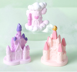 World <span class=keywords><strong>Village</strong></span> Mini casa juguetes de construcción para niños regalo de Navidad rosa púrpura Luna nube pastel forma resina Castillo miniatura dibujos animados - Product Image 3