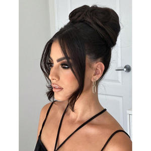 วิกผมหน้าม้าทรงแปดตัวเลขแบบม้วนข้าง LXLHB ขนาด 8 นิ้ว เส้นผมธรรมชาติ  ฐานลูกไม้โปร่งใส  วิกไฟเบอร์ Kanekalon - Product Image 2