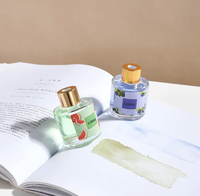Parfum d'Ambiance 50 ml Flacon en Verre Tendance, Senteur Fruitée, Huile Essentielle pour Kits Diffuseurs à Bâtonnets