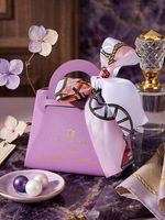 Coffret cadeau de savons artisanaux à la lanoline avec nœud en ruban de soie, parfum coco, pour le bain et le corps, idéal pour les mariages, les anniversaires, ou comme cadeau pour femme.