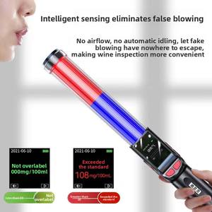 Portátil de alta precisão Digital <span class=keywords><strong>Breath</strong></span> <span class=keywords><strong>Alcohol</strong></span> <span class=keywords><strong>Tester</strong></span> com Alarme Som Três Cores Indicadores LED Função de Memória - Product Image 3