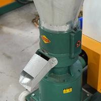 Machine de traitement des aliments pour poissons, moutons, bovins, poulets, pelletiseuse, machine à granulés d'aliments pour animaux, granulateur d'aliments
