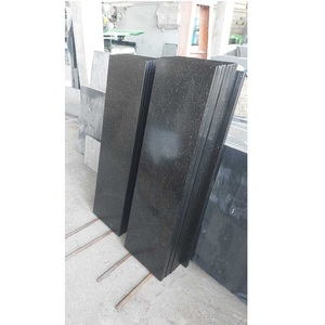 Vente en gros de dalles de granit noir South Galaxy avec finition premium et motif minéral naturel pour la décoration intérieure de luxe - Product Image 1