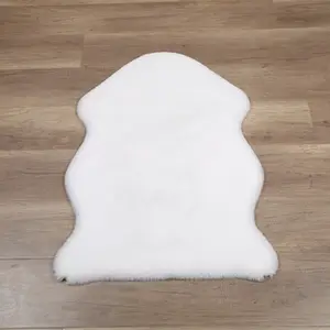 Tappeto in pelliccia sintetica bianca Super morbida 60*90cm tappeto in pelliccia sintetica antiscivolo per tappetini per divani