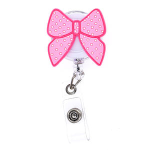 Produits les plus vendus sur <span class=keywords><strong>Amazon</strong></span> 2025 vente en gros de fleurs médicales bobine d'insigne accessoires d'infirmière porte-<span class=keywords><strong>badge</strong></span> nominatif - Product Image 6