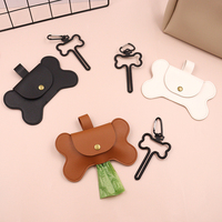 Distributeur portable de sacs à déjections canines en cuir PU en forme d'os pour l'extérieur, pochette vintage pour déjections d'animaux pour les amoureux des animaux