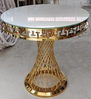 Table de mariage de luxe dorée, table à gâteau ronde en métal, socle en verre miroir pour événements de mariage