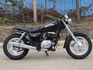 Storm Cruiser 250cc Moto de Route d'Occasion pour Voyages de Plaisir et Croisières Longues Distances Benda Vintage Prince 4 Temps - Product Image 2