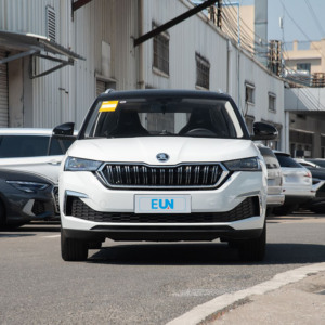 <span class=keywords><strong>Auto</strong></span> Usata All'Ingrosso Skoda <span class=keywords><strong>Kamiq</strong></span> 2025 GT 1.5 L Automatica Edizione Premium SUV Compatto a Basso Consumo - Product Image 2