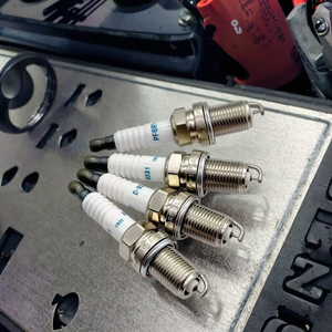 Bugi Iridium kép 9331 VK20 EA0120400 K0021600 56044 Thích hợp cho động cơ của Toyota Renault Peugeot và Suzuki - Product Image 4