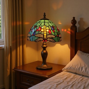 Lampe de table en verre Tiffany style classique européen rétro, libellule, nouvelle lumière décorative de bar, cadeau pour les bureaux - Product Image 1