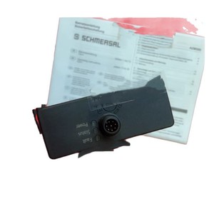 สวิตช์นิรภัย Schmersal รุ่น AZM300Z-I2-ST-1P2P-A ตัวเรือนพลาสติก หน้าสัมผัสทองแดง-เงิน สำหรับอุปกรณ์อัตโนมัติ - Product Image 5
