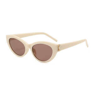 Lunettes de lecture photochromiques pour hommes avec monture sans bord et verres anti-lumière bleue - Product Image 3